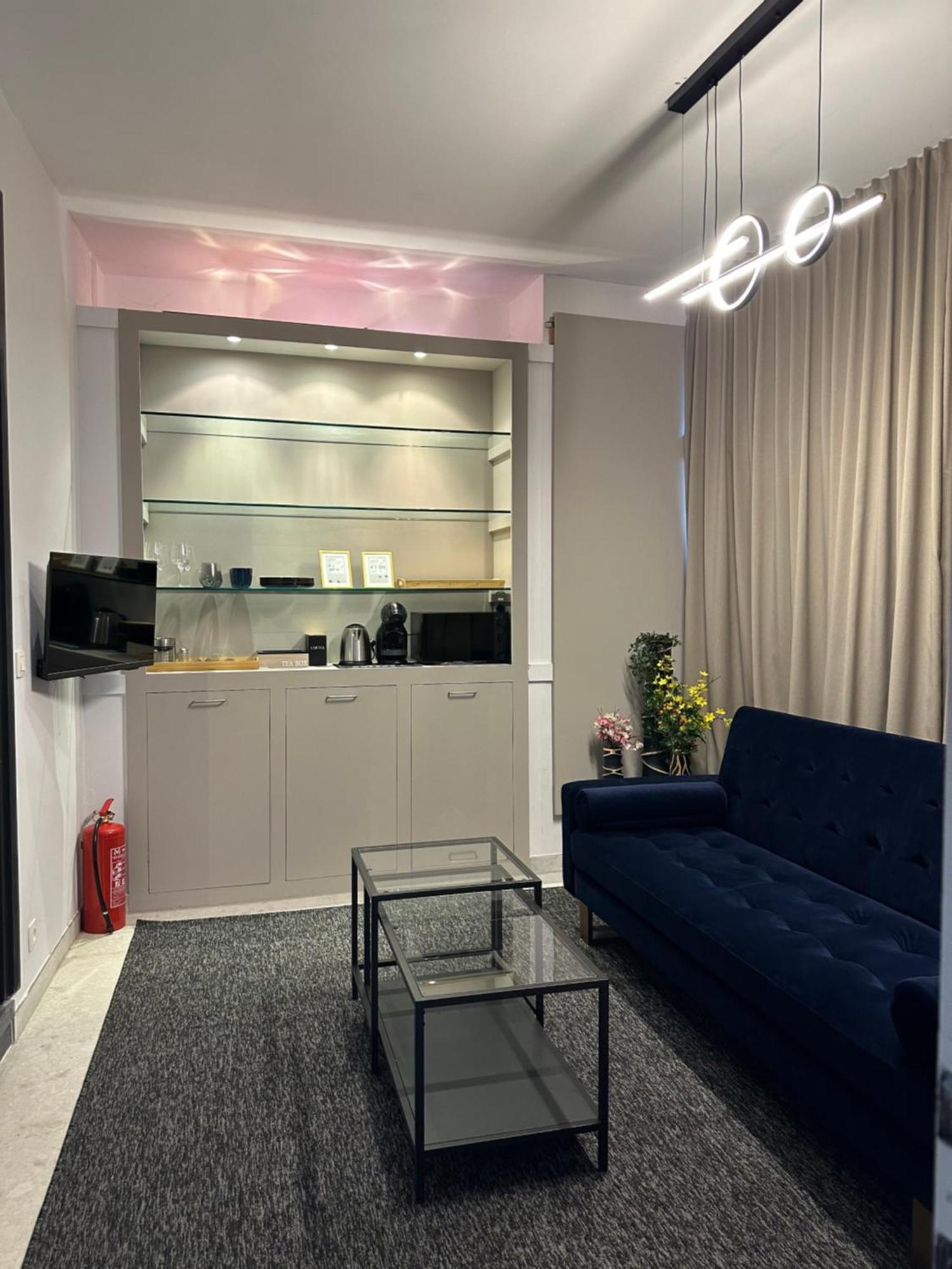 Marina Bay Couette-café *